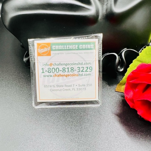 Mint Commemorative Copper Coin - Challenge Coin - Federal Medical Center Devens - Picture 5 of 5